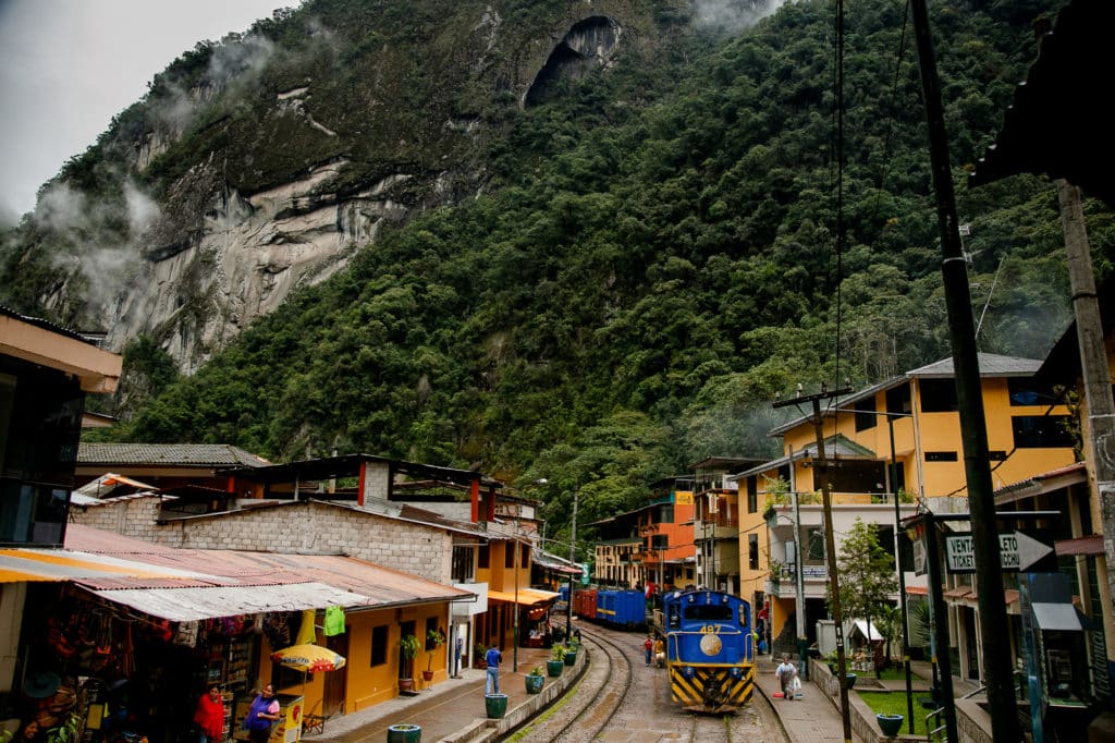 Tren camino a Machu Picchu